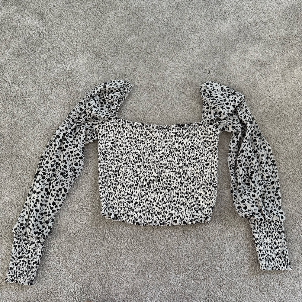 Little Moon Black and White Floral Patterned Blouse